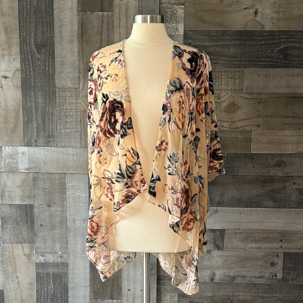 Elegant gold wrap OS sparkly velvet floral angelic cocktail party holiday glam